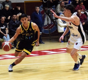 Galo Terrerera fue figura con 21 puntos y 7 rebotes para la victoria Aurinegra.