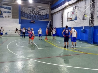 Gabriel &quot;Lele Gabo&quot; Gómez García, el goleador de San Lorenzo, se prepara para ejecutar un libre