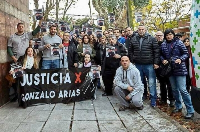 La convocatoria de ayer fue en la puerta del Hospital Modelo de Vicente López.