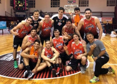 Zárate Basket tiene puntaje ideal en la División Bonaerense.