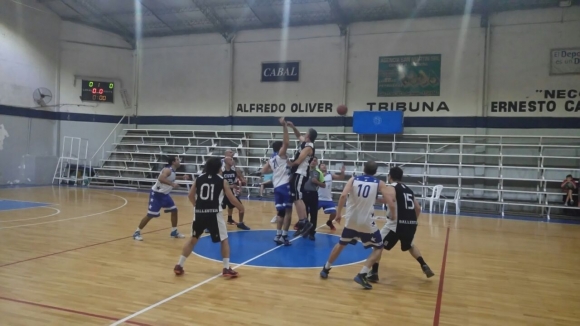 San Martín vivió un clásico en Primera A, entre Trede y Ballester.