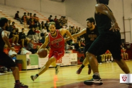 La defensa derquina fue una de las armas decisivas para el primer punto de la serie.