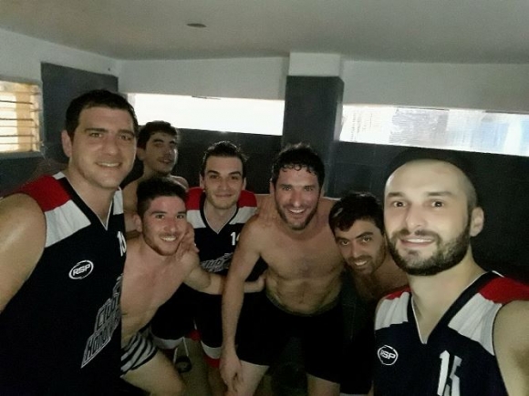 La selfie de los Gauchos tras su segundo triunfo consecutivo.