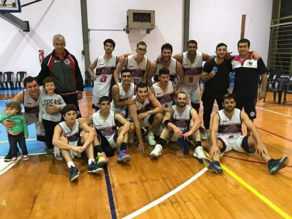 Los Gauchos suman tres victorias en tres presentaciones y ahora van por la Academia.