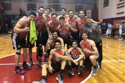 El plantel de Zárate Basket sumó el segundo triunfo en el torneo y el primero en casa.