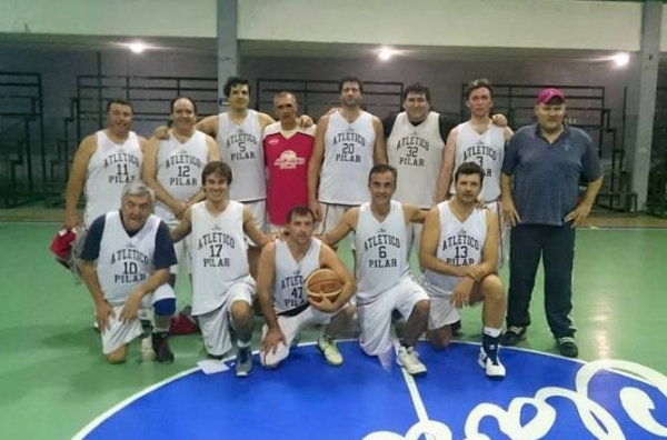 Los Maxi de Atlético Pilar juegan esta semana frente a Defensores de Santos Lugares.