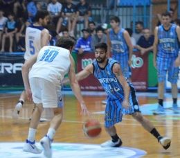 Cristian Devoto marcó el camino Albiceleste en Pergamino.