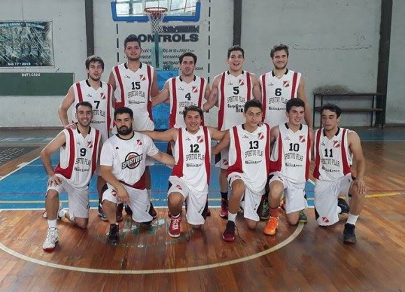 Con este plantel se impuso Sportivo Pilar en Zárate en la ida, con tormenta, corte de luz y definición al día siguiente.