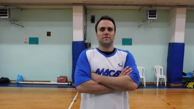 Pablo Jaca en 2017, vistiendo la camiseta de Macabi, a quien le anotó 16 puntos defendiendo los colores de Parque,