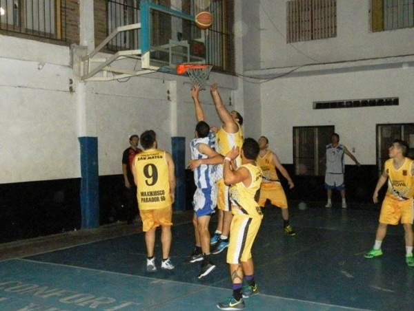 Unión hundió a La Frangata en Del Viso y persigue el 1 de la general.