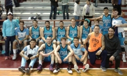 Defensores Unidos Oro y la postal de su estreno ganador en el Provincial 2017-18.