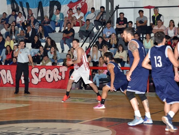 El Rojo se mudó a Derqui y no puso ante la lluvia de triples de Somisa.