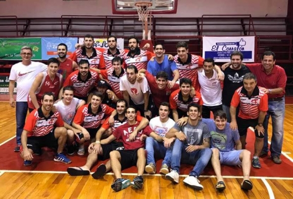 Independiente juega en casa estrenando su reciente ascenso al Federal.