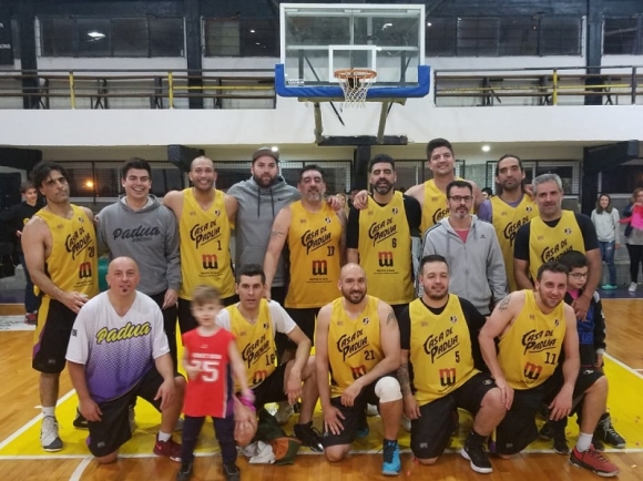 Con un invicto de 22 partidos, CASA de Padua lidera en solitario el Hexagonal de la Primera C +35 de FeBAMBA