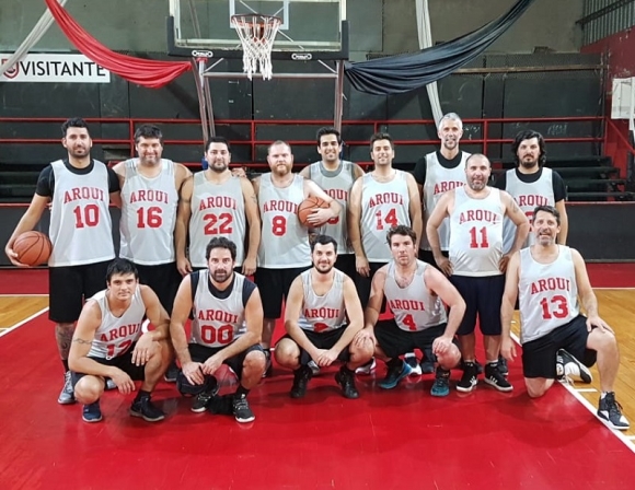 Arquitectura pudo con Olimpo y forzó el tercer partido.