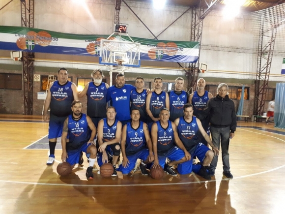 Villa España logró su primer triunfo a 3 fechas de su debut en el maxibásquet de FeBAMBA.