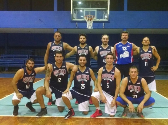 Náutico derrotó a RyS2018 en duelo de invictos y se aseguró el primer lugar del grupo B.